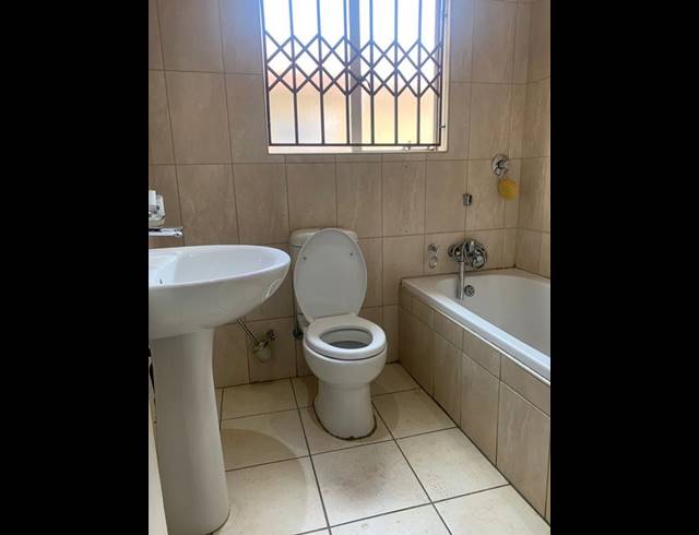2 BEDROOM HOUSE FOR SALE IN FINSBURY